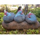 WILDCRETE 3D Chicken Trio